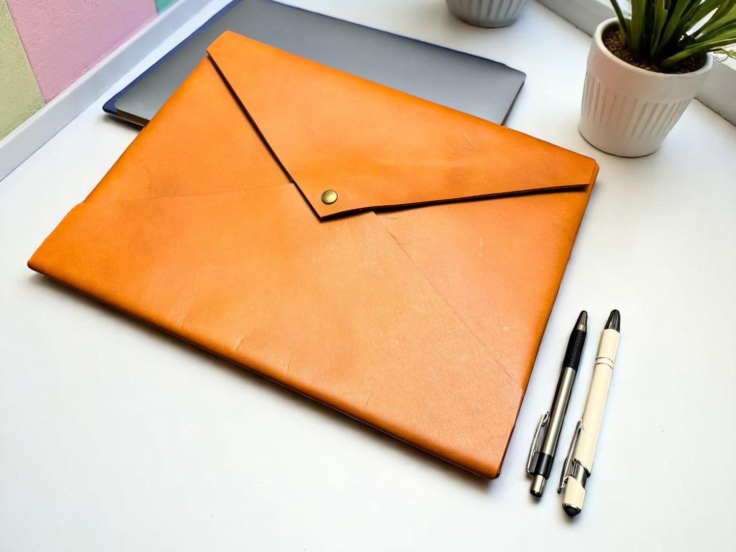 Handmade Crazy Horse Leather MacBook Sleeve: Portfolio Laptop Bag