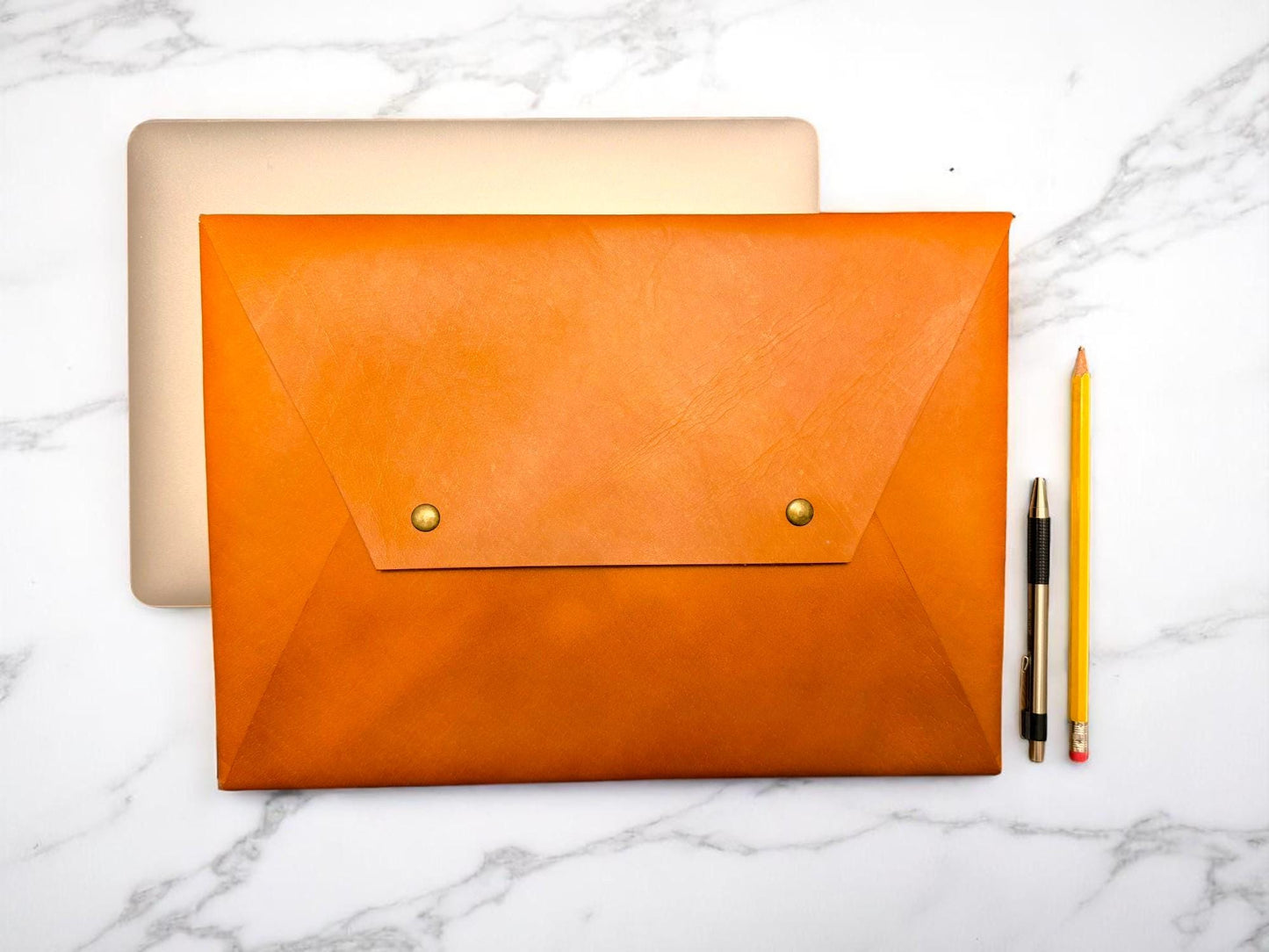 Full Grain Leather MacBook Sleeve: Crazy Horse Buffalo Leather Portfolio