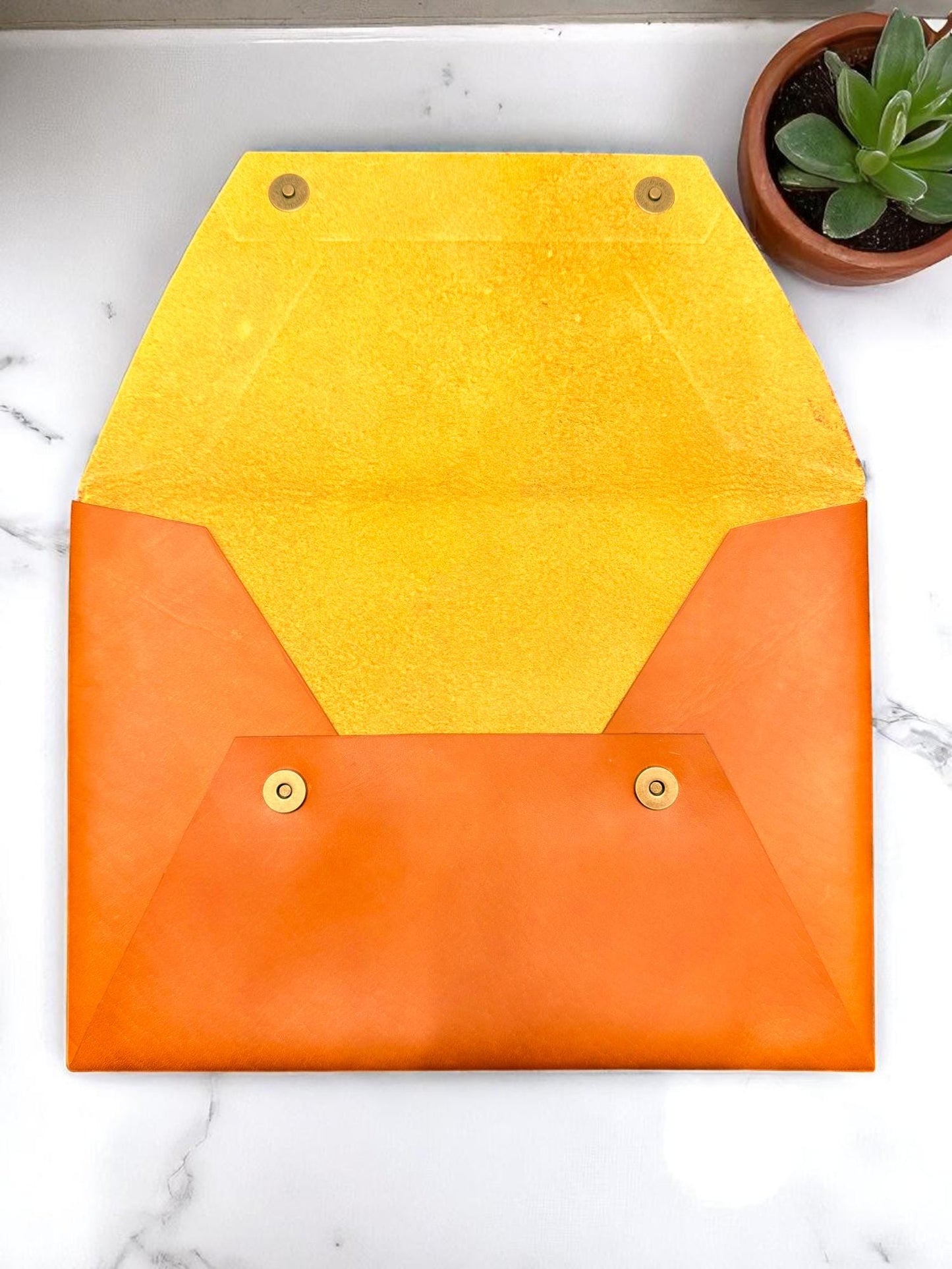 Full Grain Leather MacBook Sleeve: Crazy Horse Buffalo Leather Portfolio