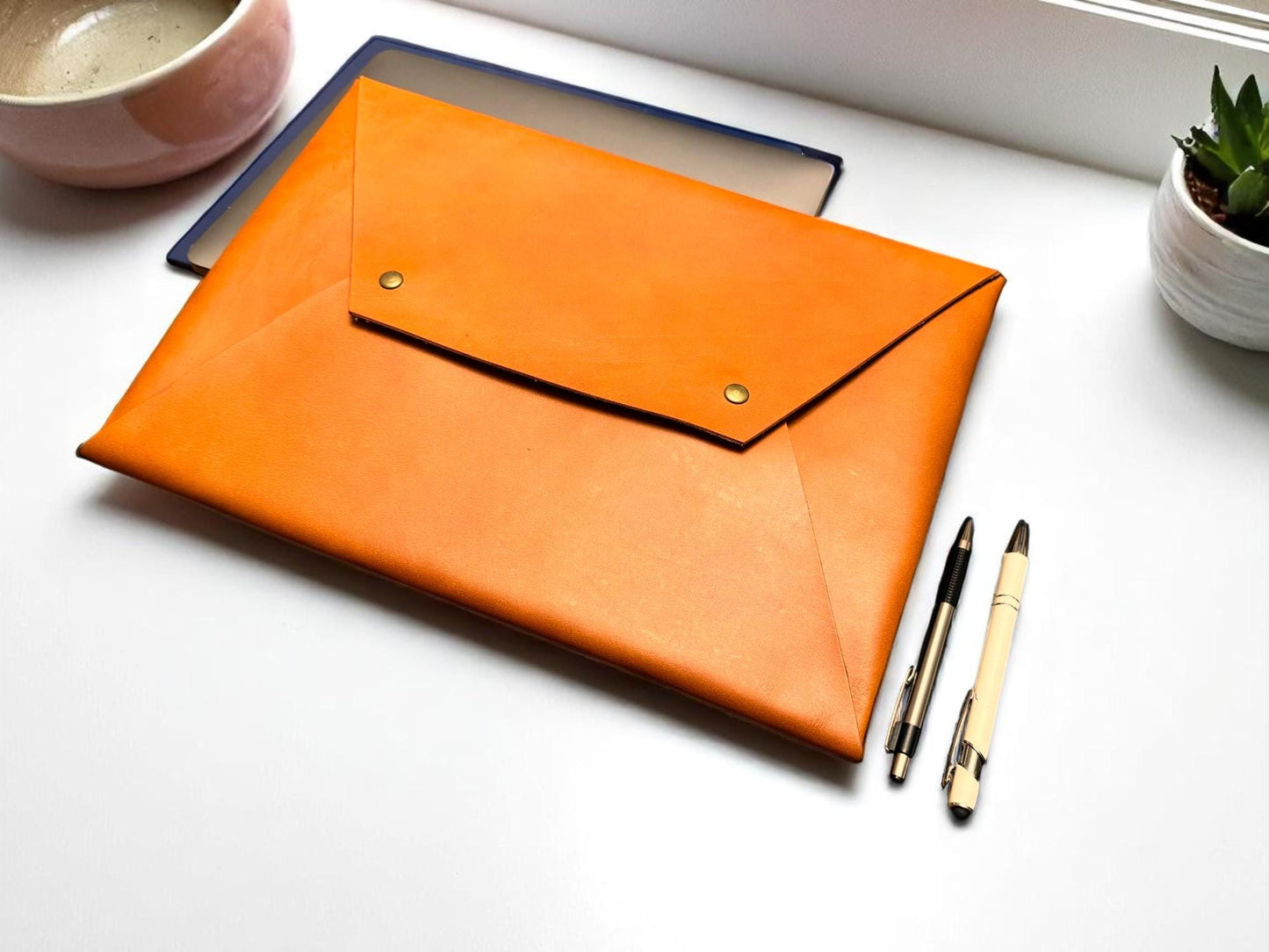 Full Grain Leather MacBook Sleeve: Crazy Horse Buffalo Leather Portfolio