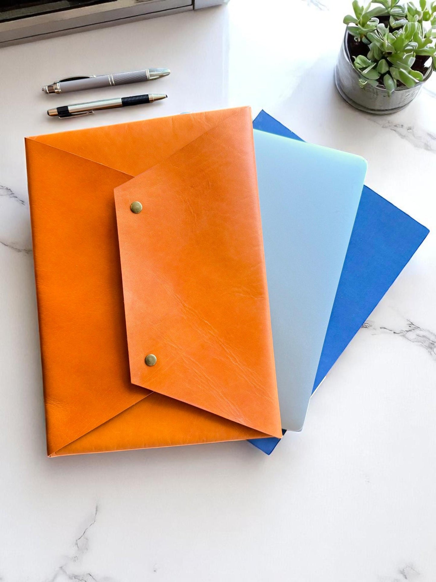 Full Grain Leather MacBook Sleeve: Crazy Horse Buffalo Leather Portfolio