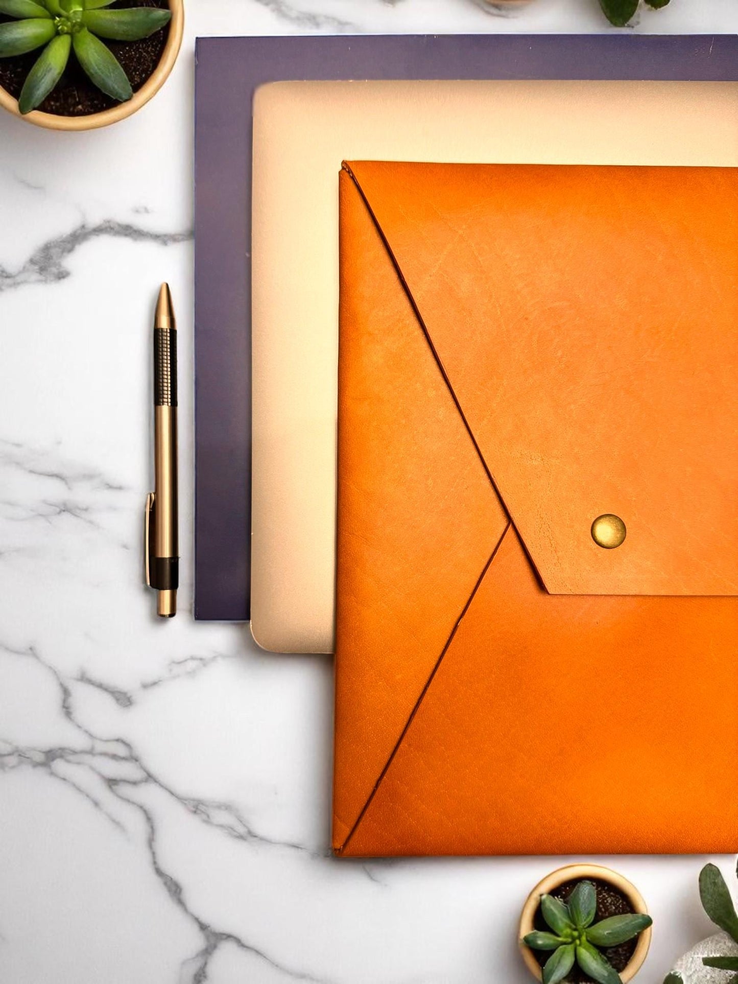 Full Grain Leather MacBook Sleeve: Crazy Horse Buffalo Leather Portfolio