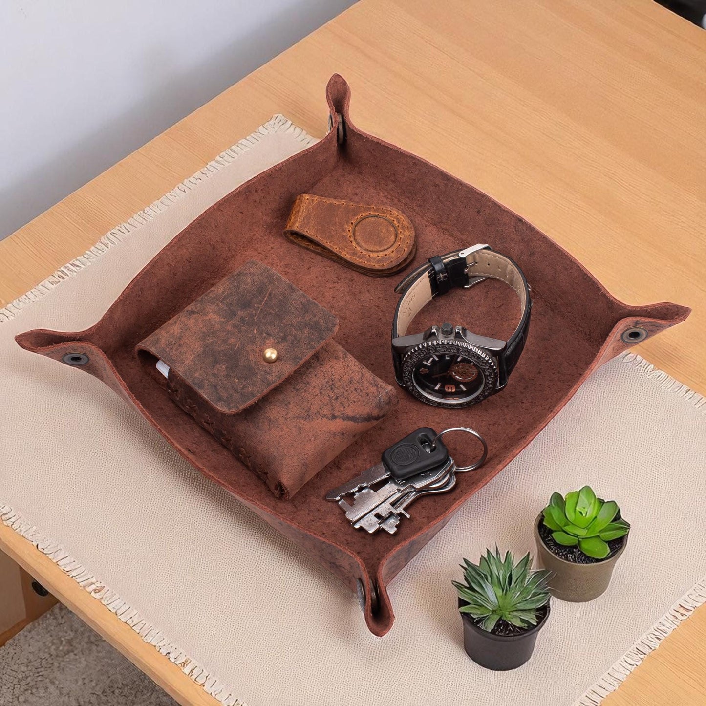 Personalized Leather Valet Tray: Full-Grain Desk Organizer